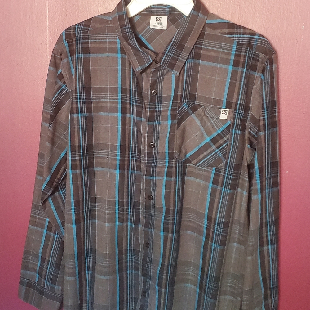 DC Longsleeve Buttoned Down Plaid Shirt Youth XL 18/20 Like New